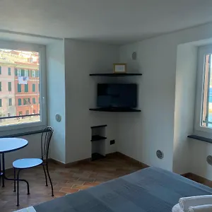 Candidina , Vernazza Italia